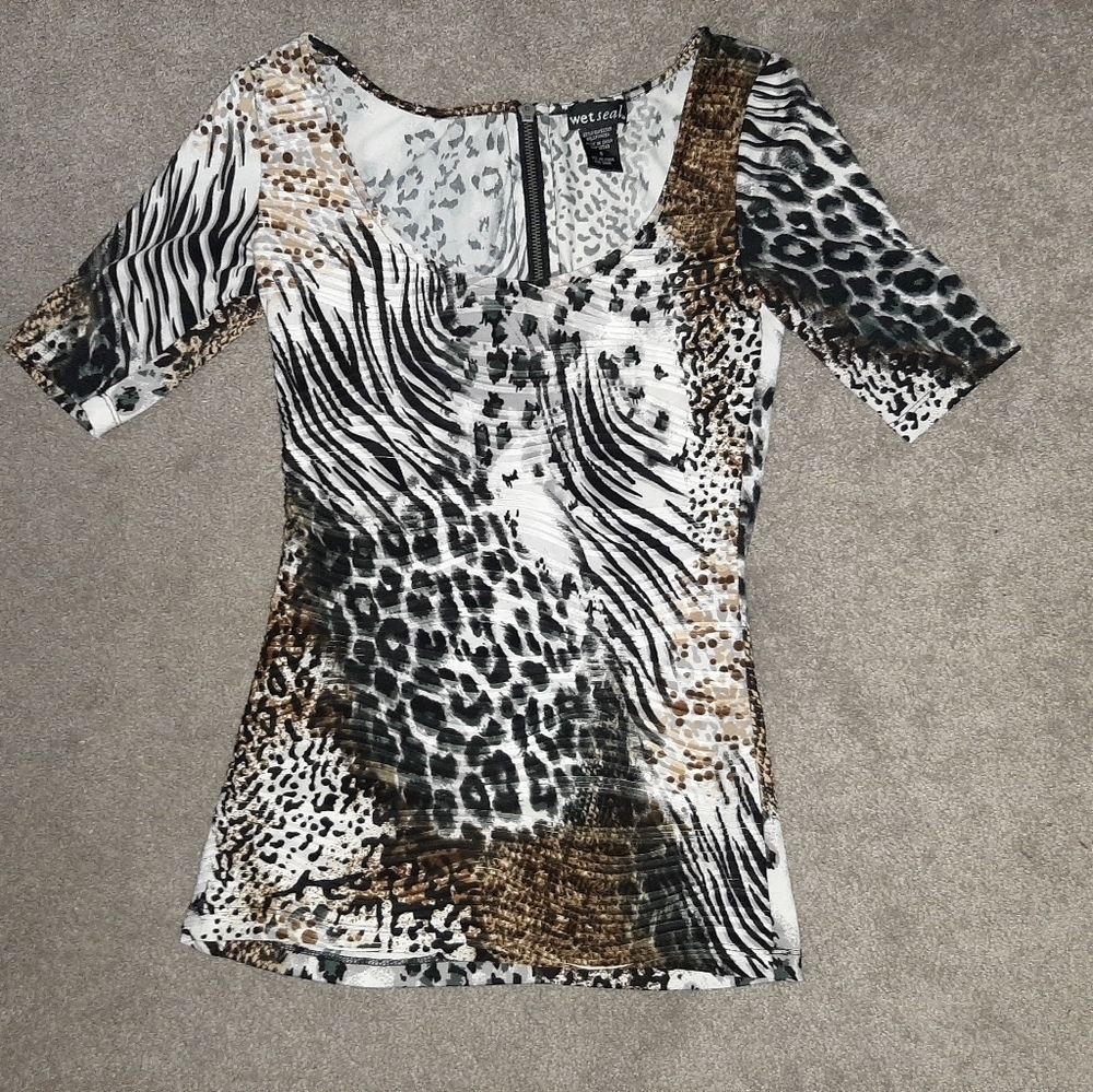 Wet Seal Short Sleeve Animal Print … - Picture 2 of 4